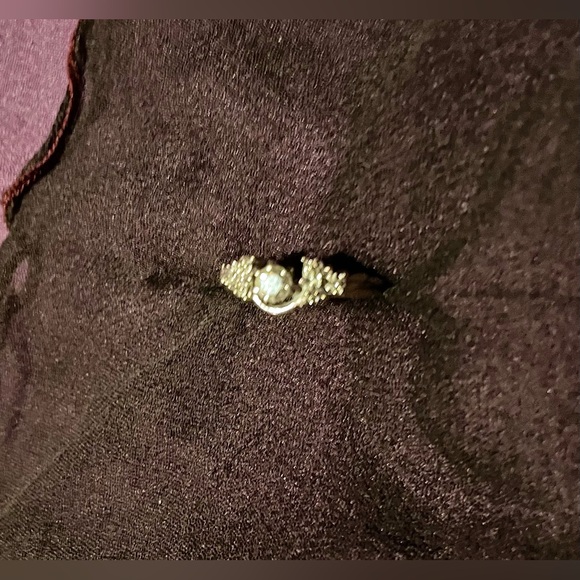 Mid-Century Two-Tone Diamond Bridal Ring - Picture 4 of 9